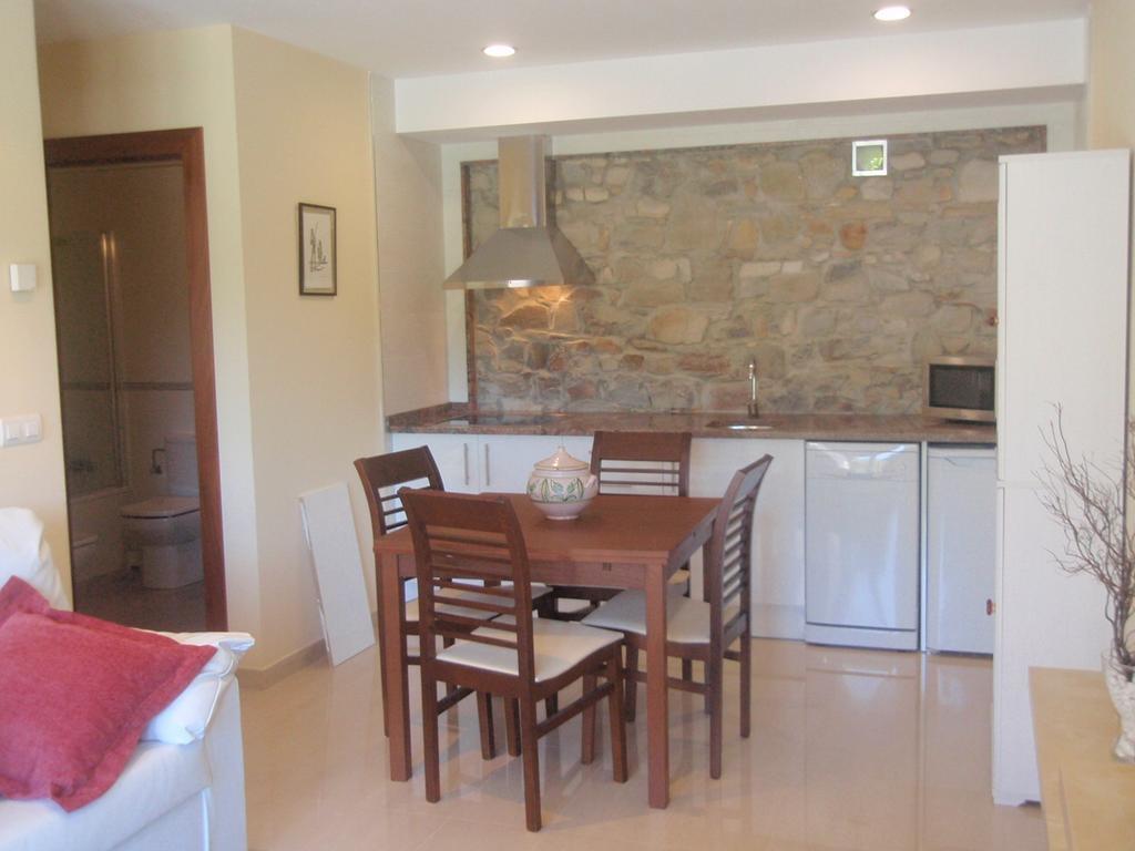 Apartamentos Arcos Del Esva ลัวร์กา ภายนอก รูปภาพ